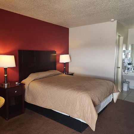 Colonial Inn Monahans Tx Экстерьер фото