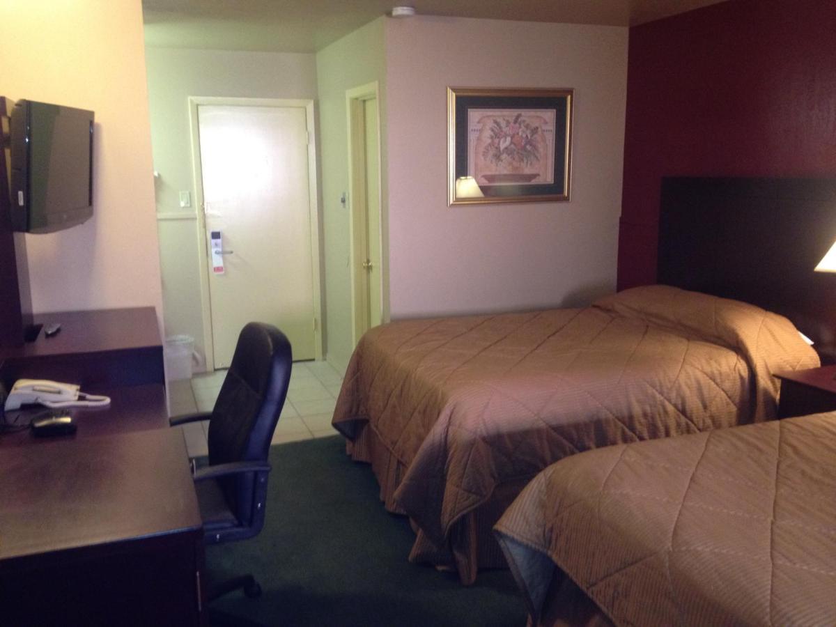 Colonial Inn Monahans Tx Экстерьер фото